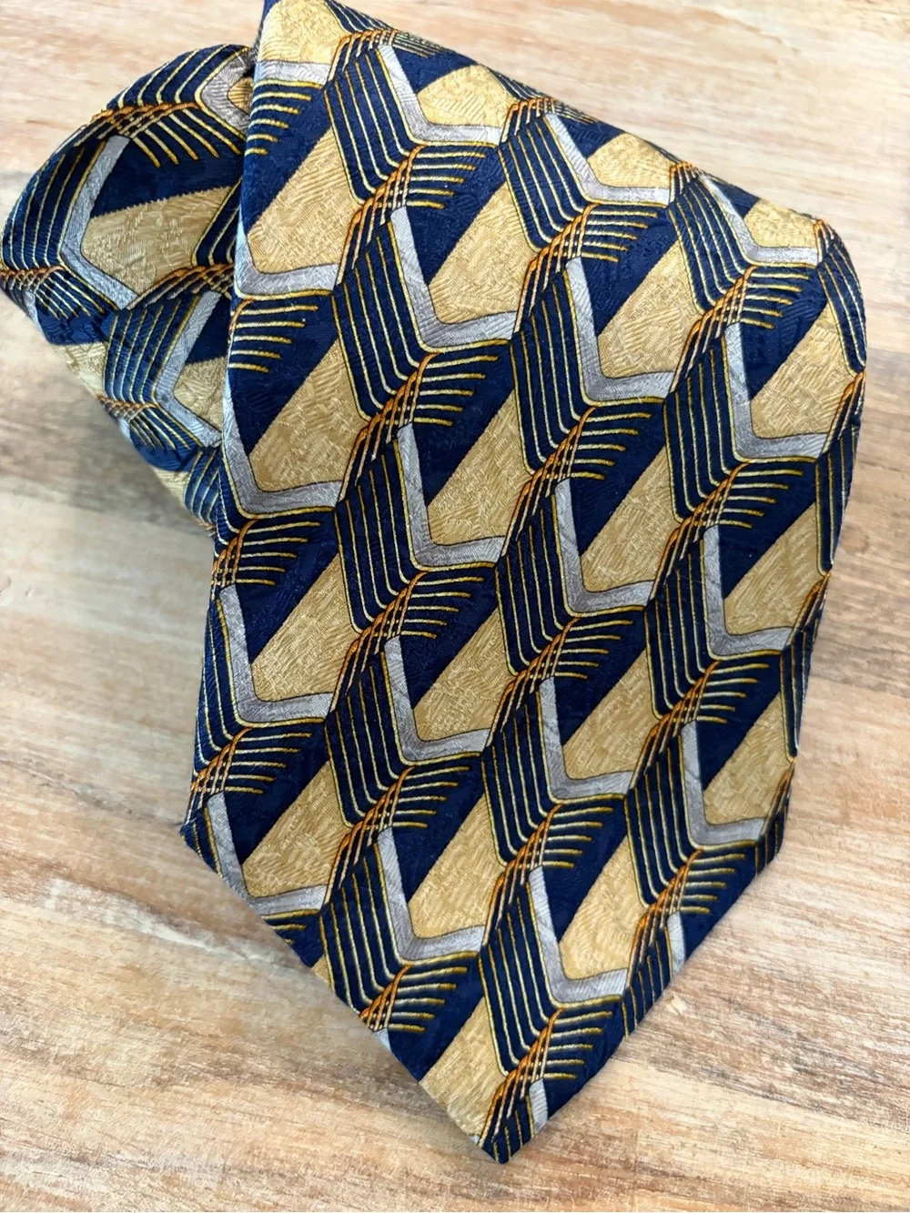 Ermenegildo Zegna 100% Silk “Disegno Esclusivo” Geometric Tie Navy Gold Italy